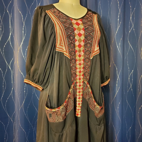 Vintage BOHO CHIC Embroidered Pocketed Tunic Dress - Picture 6 of 7